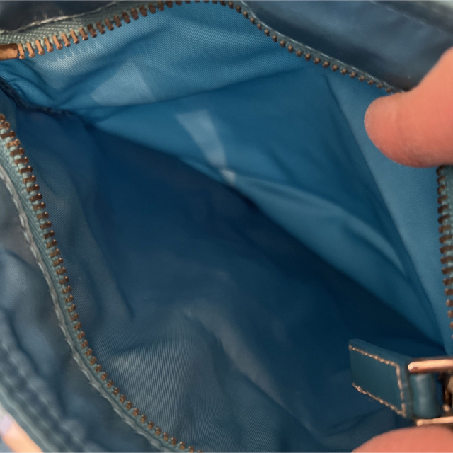 PRADA(プラダ)のPRADA ショルダーバッグ　斜め掛け　ミニバッグ レディースのバッグ(ショルダーバッグ)の商品写真