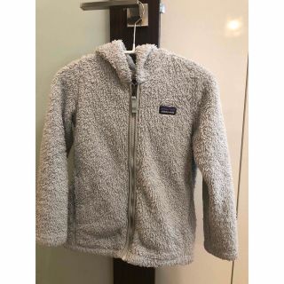 パタゴニア(patagonia)のPatagonia パタゴニア　フード付きフリース　男女兼用　7-8歳(ジャケット/上着)