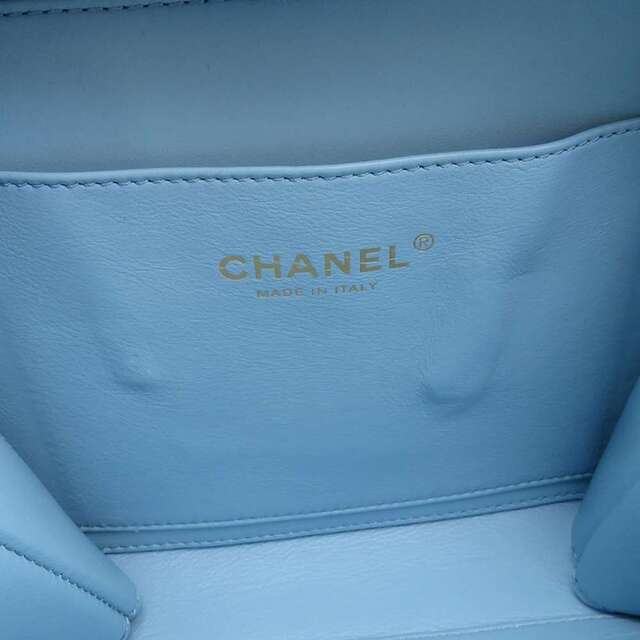 CHANEL(シャネル)のシャネル ショルダーバッグ マトラッセ ココマーク キャビアスキン AS3221 CHANEL バッグ バニティバッグ レディースのバッグ(ショルダーバッグ)の商品写真