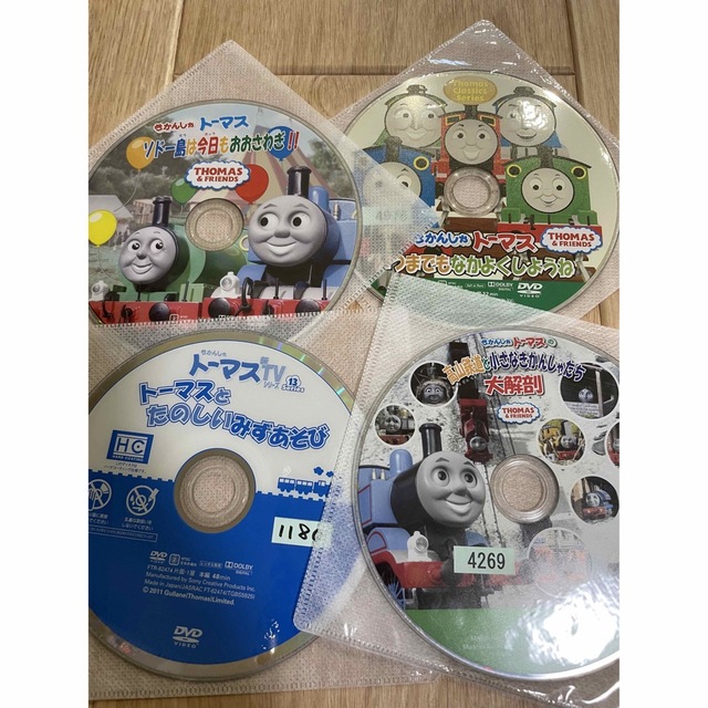 きかんしゃトーマス　DVD ４枚セット エンタメ/ホビーのDVD/ブルーレイ(アニメ)の商品写真