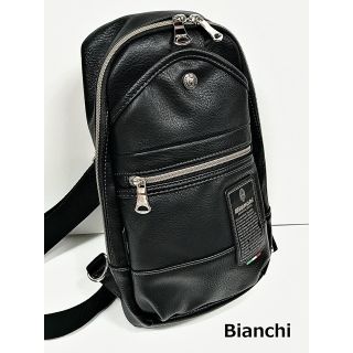 ビアンキ(Bianchi)のBianchi TBPI02 ビアンキ ボディバッグ ショルダー 斜め掛け カバン ブラック 黒【中古】【004】(ウエストポーチ)