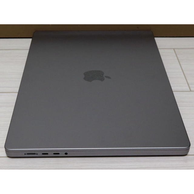 Mac (Apple)(マック)のCTO M1Max US MacBookPro 16 SSD2TBスペースグレイ スマホ/家電/カメラのPC/タブレット(ノートPC)の商品写真