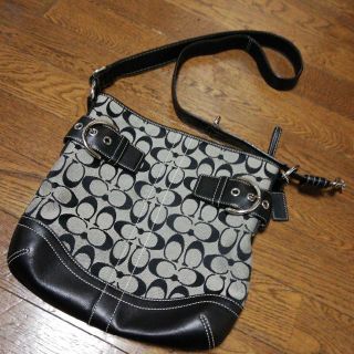 【超美品】coachショルダーバッグ