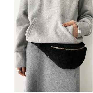 アパルトモンドゥーズィエムクラス(L'Appartement DEUXIEME CLASSE)のアパルトモン　TOASTIES/トースティーズ　Mouton Waistbag(ボディバッグ/ウエストポーチ)