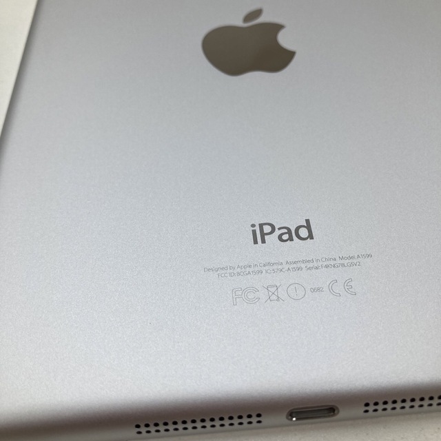 iPad(アイパッド)のiPad mini3 Apple Wi-Fiモデル 16GB スマホ/家電/カメラのPC/タブレット(タブレット)の商品写真