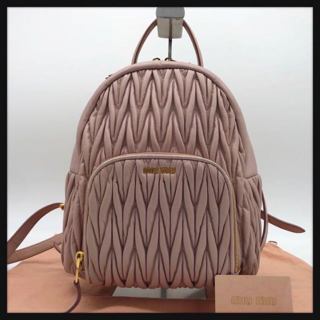 お1人様1点限り】 - miumiu 【美品】ミュウミュウ リュック レザー