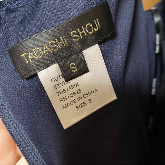 TADASHI SHOJI(タダシショウジ)のタダシショージ　L  試着のみ　濃紺 レディースのワンピース(ひざ丈ワンピース)の商品写真