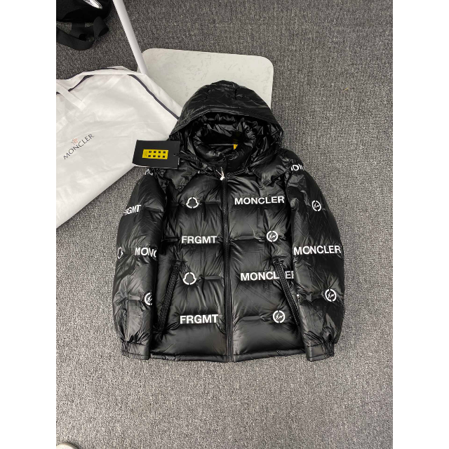 最安値級価格 MONCLER GIUBBOTTO 【100%国内正規品】MONCLER MAYCONNE