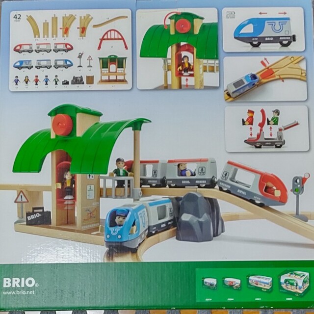 BRIO(ブリオ)の★はな様★　BRIO　トラベルレールセット キッズ/ベビー/マタニティのおもちゃ(電車のおもちゃ/車)の商品写真