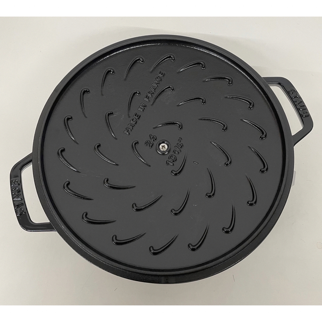 STAUB(ストウブ)のストウブ ブレイザー 26cm シャイニーブラック Staub インテリア/住まい/日用品のキッチン/食器(鍋/フライパン)の商品写真