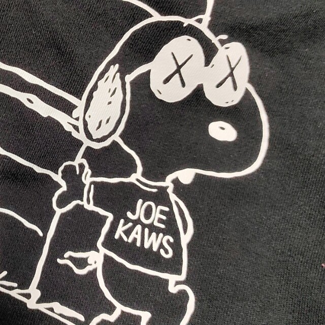 UNIQLO(ユニクロ)のスウェットパーカー　SNOOPY×KAWS　ユニクロコラボ レディースのトップス(パーカー)の商品写真