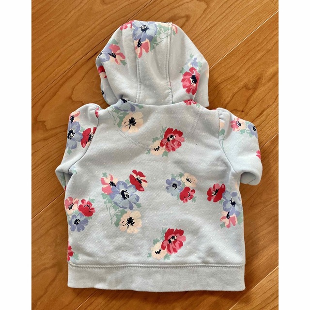 babyGAP(ベビーギャップ)の美品　GAP　babyGAP パーカー　トレーナー　裏起毛 キッズ/ベビー/マタニティのベビー服(~85cm)(ジャケット/コート)の商品写真