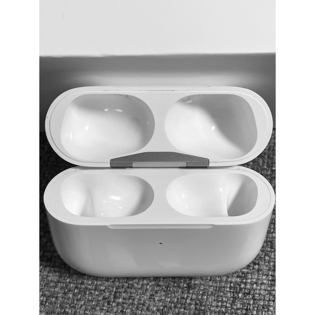 Apple AirPods Pro 充電ケースのみ 208 2