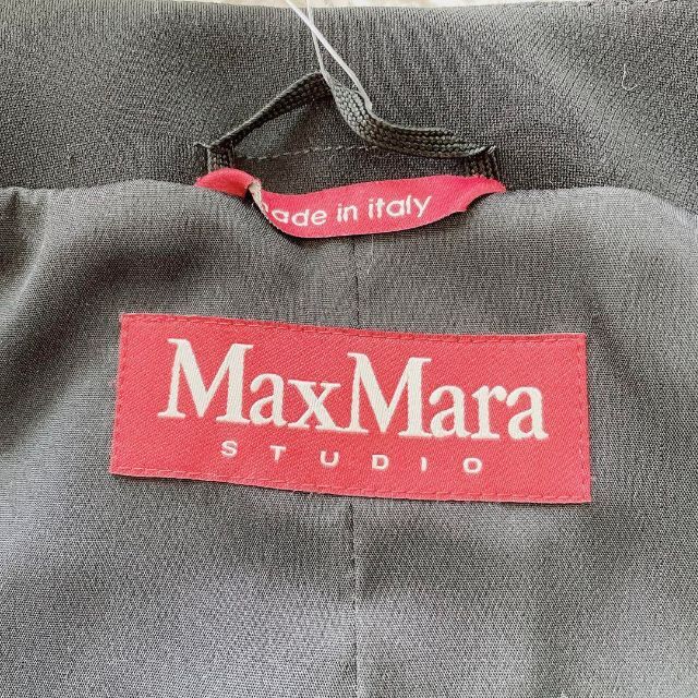 Max Mara(マックスマーラ)の【未使用】MAXMARA　ノーカラージャケット　リボン　冠婚葬祭　黒　40 レディースのジャケット/アウター(ノーカラージャケット)の商品写真