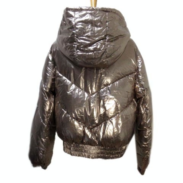 Bershka(ベルシュカ)のベルシュカ メタリック 中綿ジャケット ナイロン ジップアップ フーディー M レディースのジャケット/アウター(その他)の商品写真