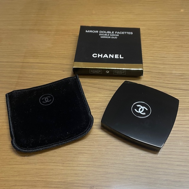 CHANEL(シャネル)のCHANEL シャネル　コンパクトミラー レディースのファッション小物(ミラー)の商品写真