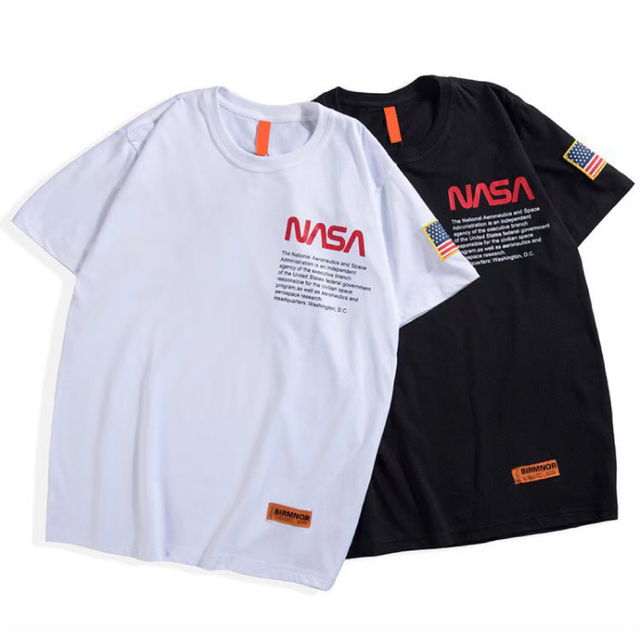 Tシャツ　ロゴプリント　カジュアル　カッコイイ　夏　白　メンズ　レディース　XL メンズのトップス(Tシャツ/カットソー(半袖/袖なし))の商品写真