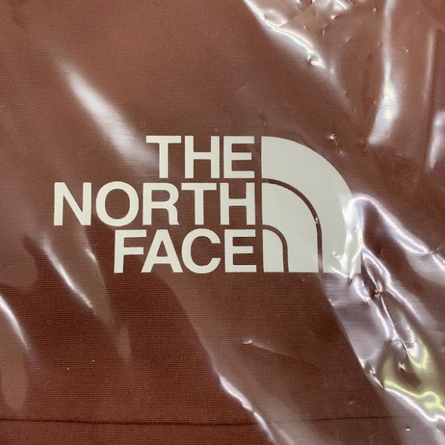 THE NORTH FACE(ザノースフェイス)の新品 ノースフェイス パウダーフロージャケット NS62104 XL SQレッド スポーツ/アウトドアのスノーボード(ウエア/装備)の商品写真