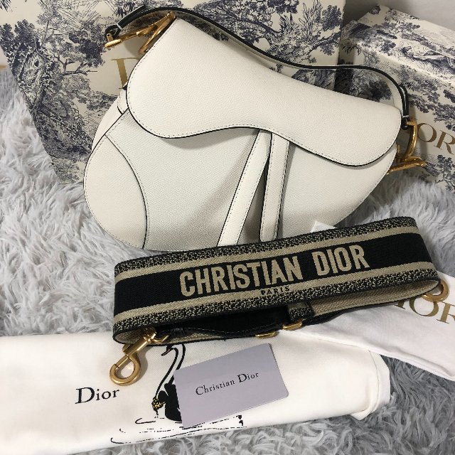 超歓迎された Dior サドルバッグ ホワイト ディオール - ショルダー