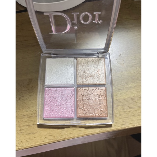 Dior(ディオール)のプロフ必読様専用 コスメ/美容のベースメイク/化粧品(フェイスカラー)の商品写真