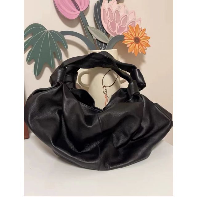 ◉The Row Ascot bag◉ザロウ◉アスコット◉ブラック vespa-online.it