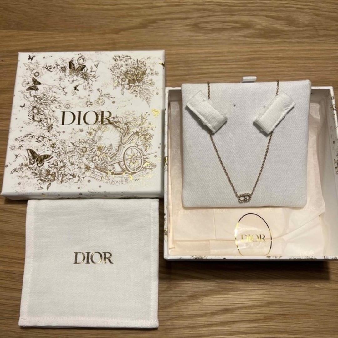 Dior(ディオール)のDIOR メタル&クリスタル　diorネックレス レディースのアクセサリー(ネックレス)の商品写真