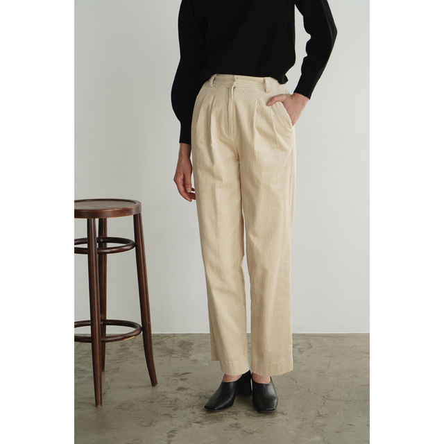 CLANE(クラネ)のCLANE クラネ CORDUROY TAPERED PANTS レディースのパンツ(カジュアルパンツ)の商品写真