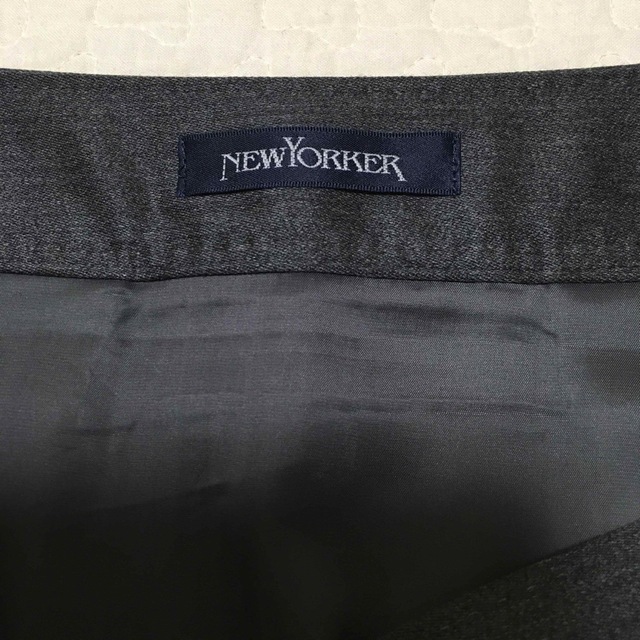 【超美品】NEWYORKER。ひざ丈スカート 13号 大きい 秋冬 グレー