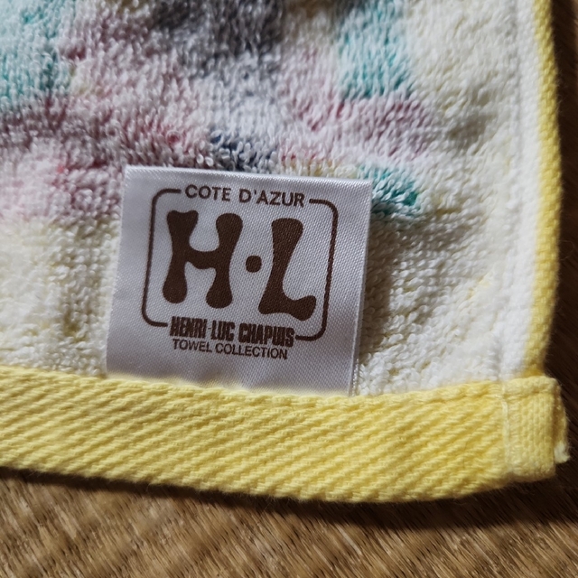H.L(アッシュエル)のHENRI-LUC CHAPUIS H・L アッシュエル レディースのファッション小物(ハンカチ)の商品写真