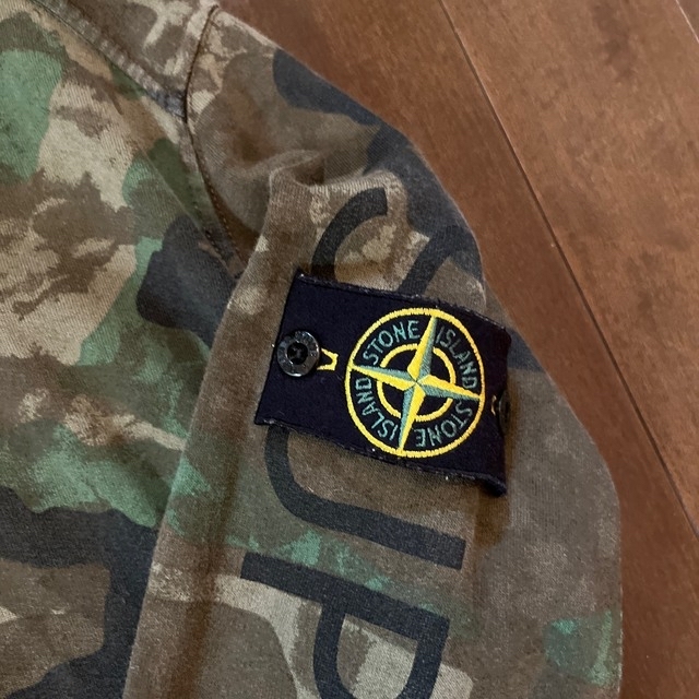 STONE ISLAND(ストーンアイランド)のSupreme × Stone Island  スウェット メンズのトップス(スウェット)の商品写真