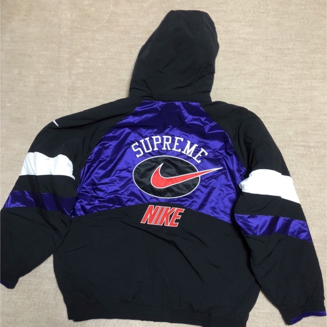 Supreme(シュプリーム)のSupreme Nike Hooded SportJacket Purple  メンズのジャケット/アウター(ナイロンジャケット)の商品写真