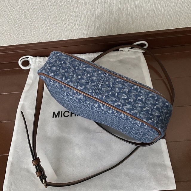 Michael Kors(マイケルコース)のzera2015様 専用　　MICHAEL CORS バック レディースのバッグ(ショルダーバッグ)の商品写真