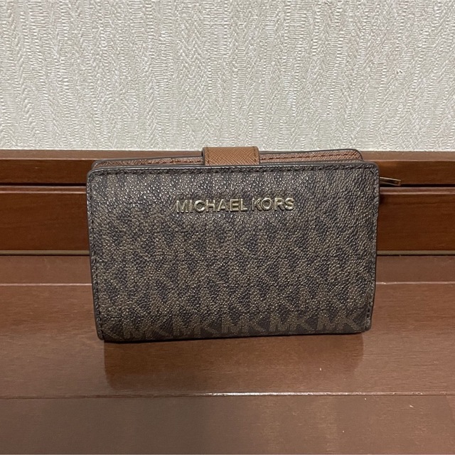 Michael Kors(マイケルコース)のひーこ様専用　　MICHAEL CORS 財布 レディースのファッション小物(財布)の商品写真