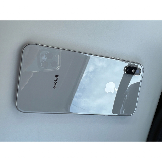 iPhone(アイフォーン)のiPhone X 256GB SIMフリー スマホ/家電/カメラのスマートフォン/携帯電話(スマートフォン本体)の商品写真