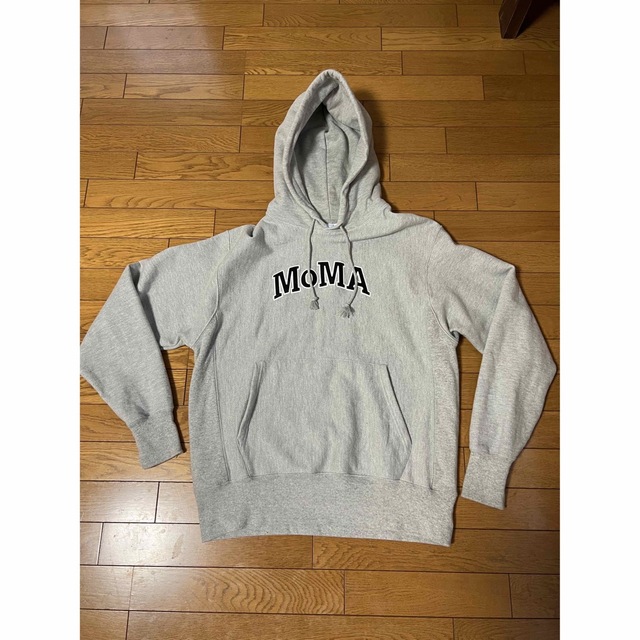 MoMA CHAMPION HOODIEグレー パーカー