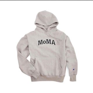 モマ(MOMA)の【Mサイズ】 海外限定 MOMA × champion パーカー グレー(パーカー)