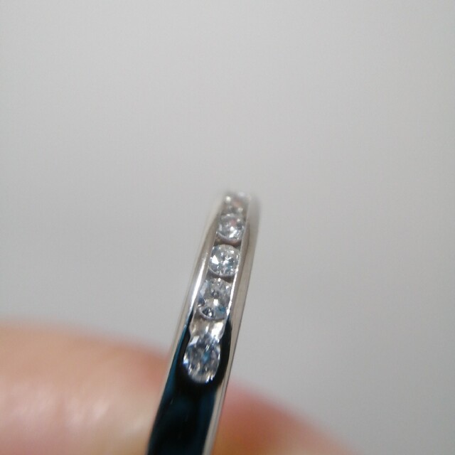 pt900 0.5ct ダイヤモンド リング 一文字 エタニティリング 【送料関税