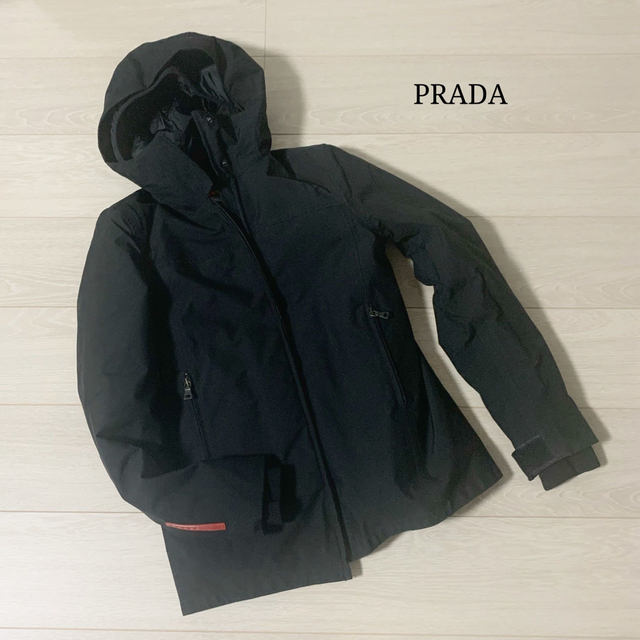 ダウンジャケットプラダ　PRADA ダウン　アウター