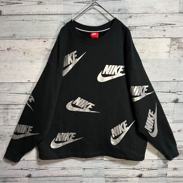 NIKE(ナイキ)のNIKE ナイキ 黒スウェット 銀ロゴ 太アームY2K平成レトロ　XL-2XL メンズのトップス(スウェット)の商品写真