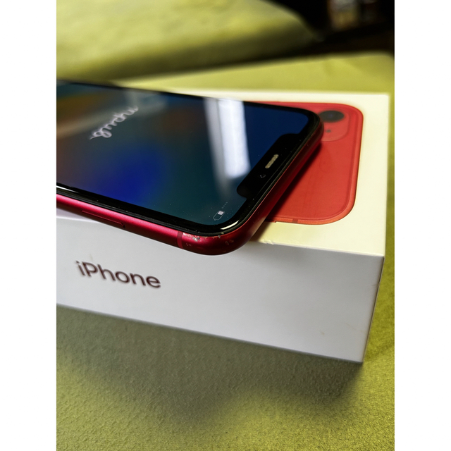 iPhone(アイフォーン)のiPhone 11 レッド　128GB スマホ/家電/カメラのスマートフォン/携帯電話(スマートフォン本体)の商品写真