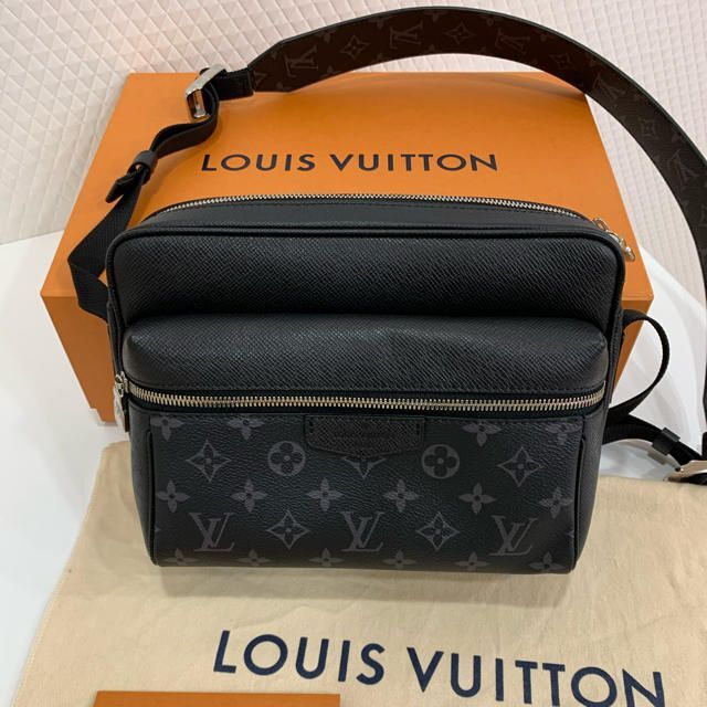 無料配達 LOUIS VUITTON ヴィトン アウトドアメッセンジャーPM ショルダーバッグ M30233 メッセンジャーバッグ 