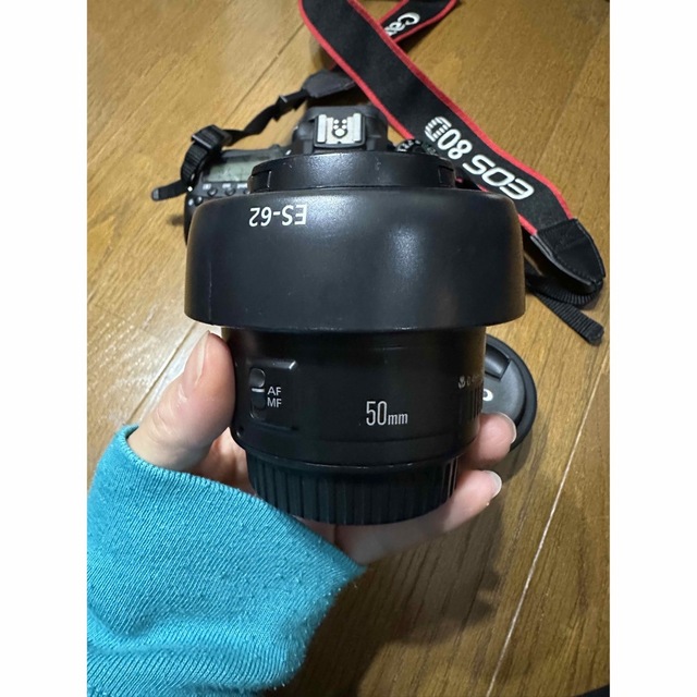 Canon 80D ボディ 50mm単焦点と24mm広角単焦点 スマホ/家電/カメラのカメラ(デジタル一眼)の商品写真