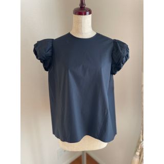 ヨーコチャン(YOKO CHAN)の【未使用タグ】YOKO CHAN Puff-sleeve Blouse 紺36(シャツ/ブラウス(半袖/袖なし))