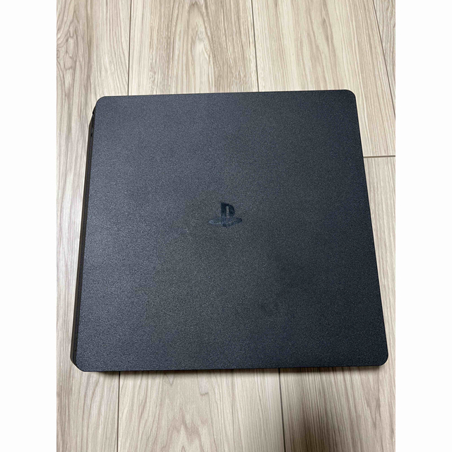 PlayStation4(プレイステーション4)のSONY PlayStation4 本体 CUH-2200AB01（500GB） エンタメ/ホビーのゲームソフト/ゲーム機本体(家庭用ゲーム機本体)の商品写真