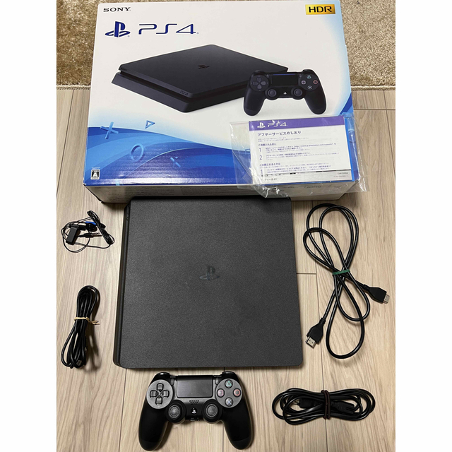 PlayStation4(プレイステーション4)のSONY PlayStation4 本体 CUH-2200AB01（500GB） エンタメ/ホビーのゲームソフト/ゲーム機本体(家庭用ゲーム機本体)の商品写真