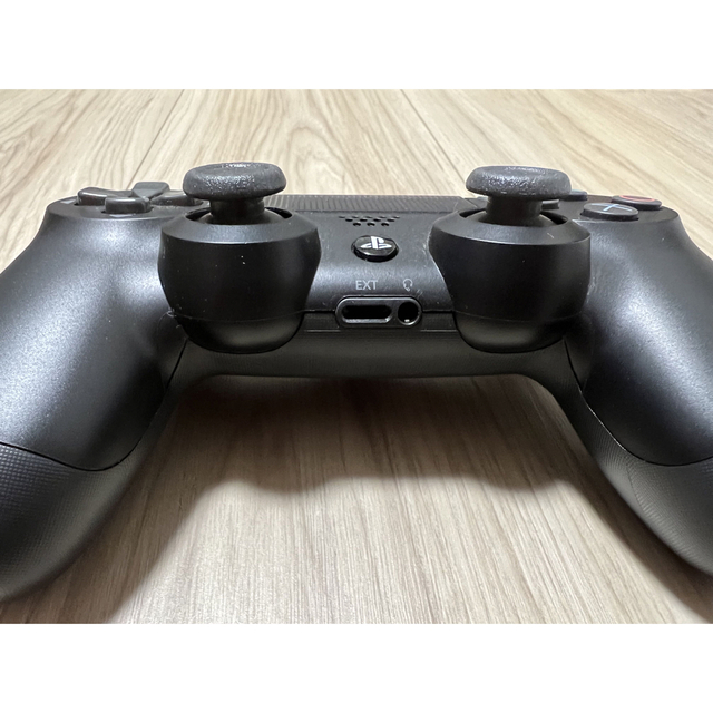 PlayStation4(プレイステーション4)のSONY PlayStation4 本体 CUH-2200AB01（500GB） エンタメ/ホビーのゲームソフト/ゲーム機本体(家庭用ゲーム機本体)の商品写真