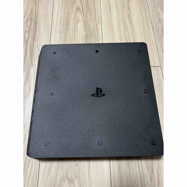 PlayStation4(プレイステーション4)のSONY PlayStation4 本体 CUH-2200AB01（500GB） エンタメ/ホビーのゲームソフト/ゲーム機本体(家庭用ゲーム機本体)の商品写真