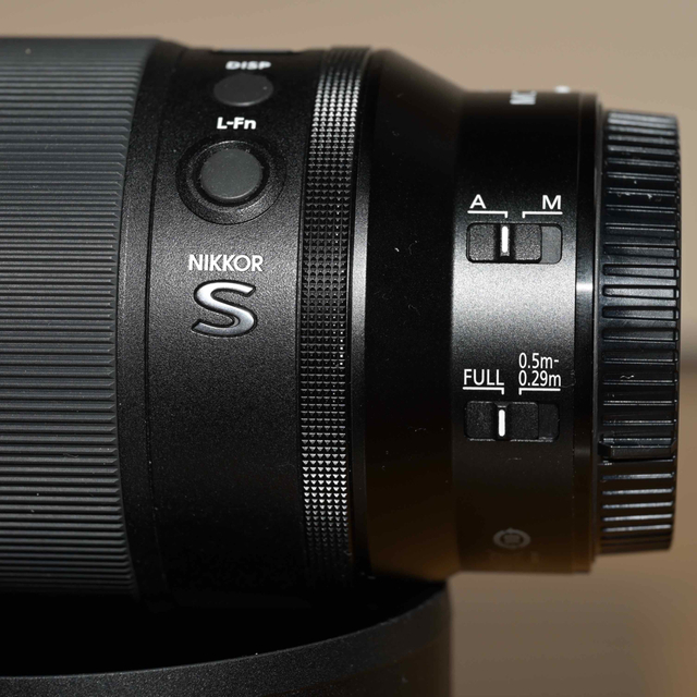 Nikon(ニコン)の【美品】Nikon nikkor Z MC 105mm f/2.8 VR S スマホ/家電/カメラのカメラ(レンズ(単焦点))の商品写真