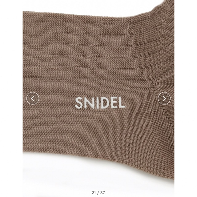 SNIDEL(スナイデル)の【新品未使用】スナイデル SNIDEL シアーソックス 靴下 ViViモデル着用 レディースのレッグウェア(ソックス)の商品写真