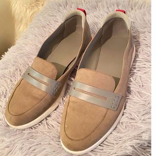 Cole Haan - コールハーン 牛革 レディ エセックス ローファー グレー